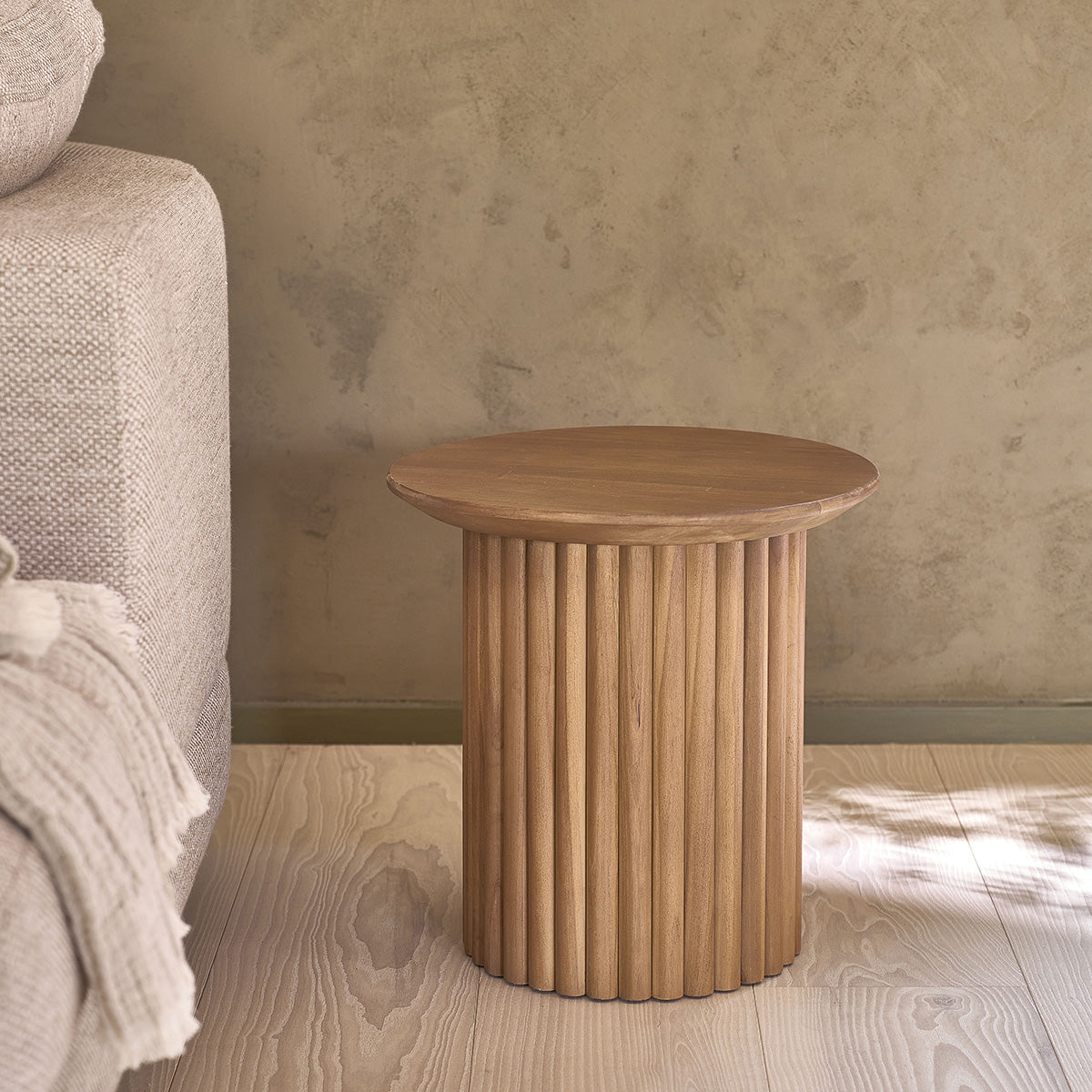 TAA0003-table_dappoint_en_teck_massif_ronde-05.jpg