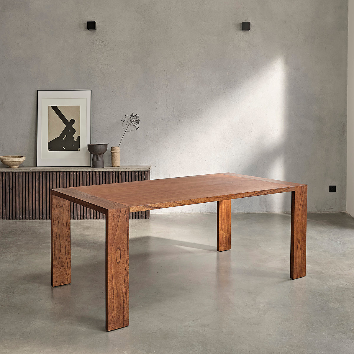1066-table_en_mindi_finition_noyer_8_pers-04.jpg