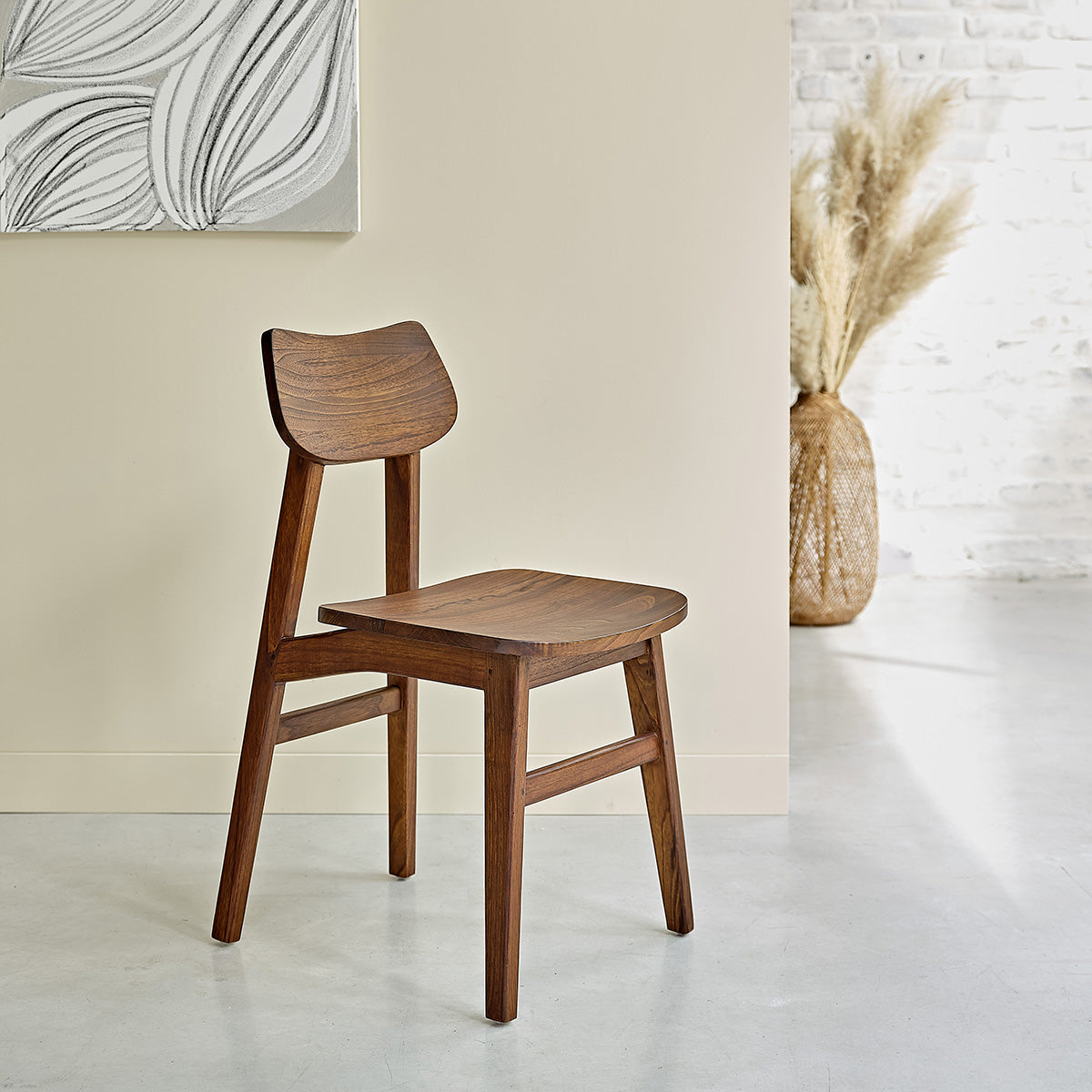 1070-lot_de_2_chaises_en_mindi_massif_finition_noyer-03.jpg