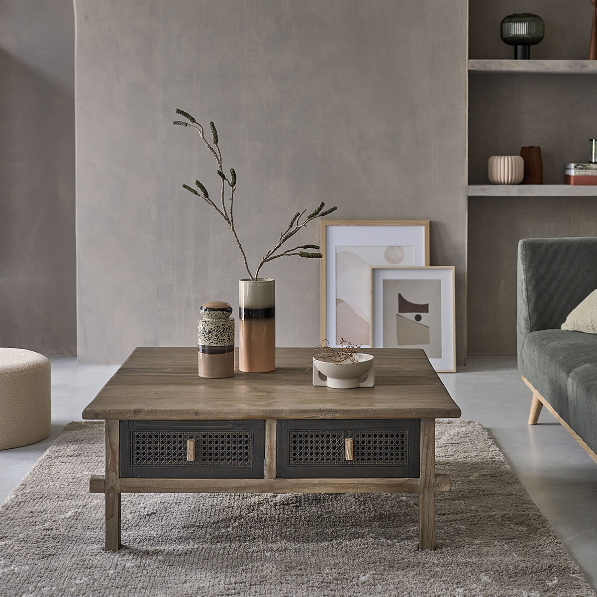 1131-table_basse_en_bois_recycle_massif_100_cm-01.jpg