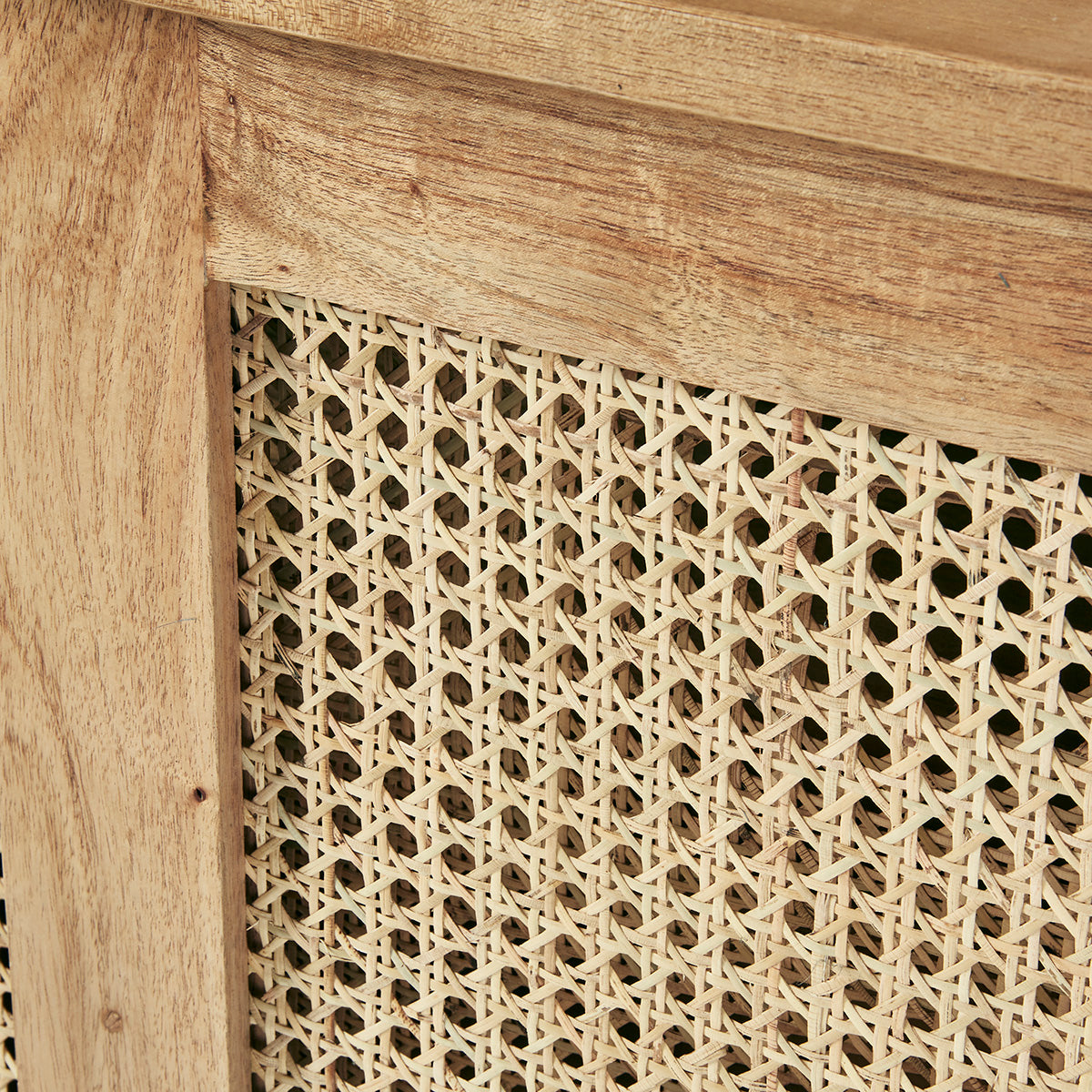 1200-commode_en_mindi_massif_et_cannage_135_cm-05.jpg