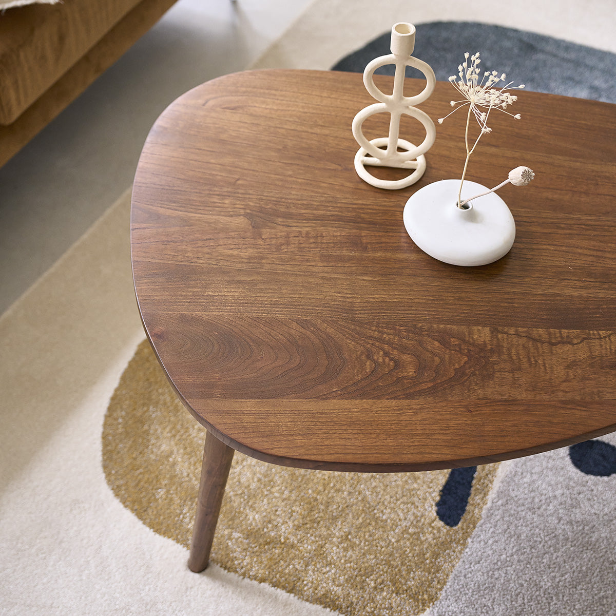 1588-table_basse_en_mindi_massif_finition_noyer_100_cm-03.jpg