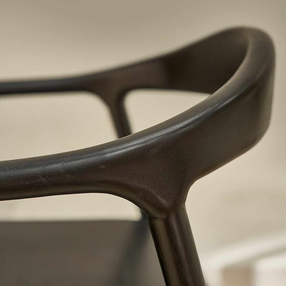 1811-chaise_en_teck_massif_noire-06.jpg