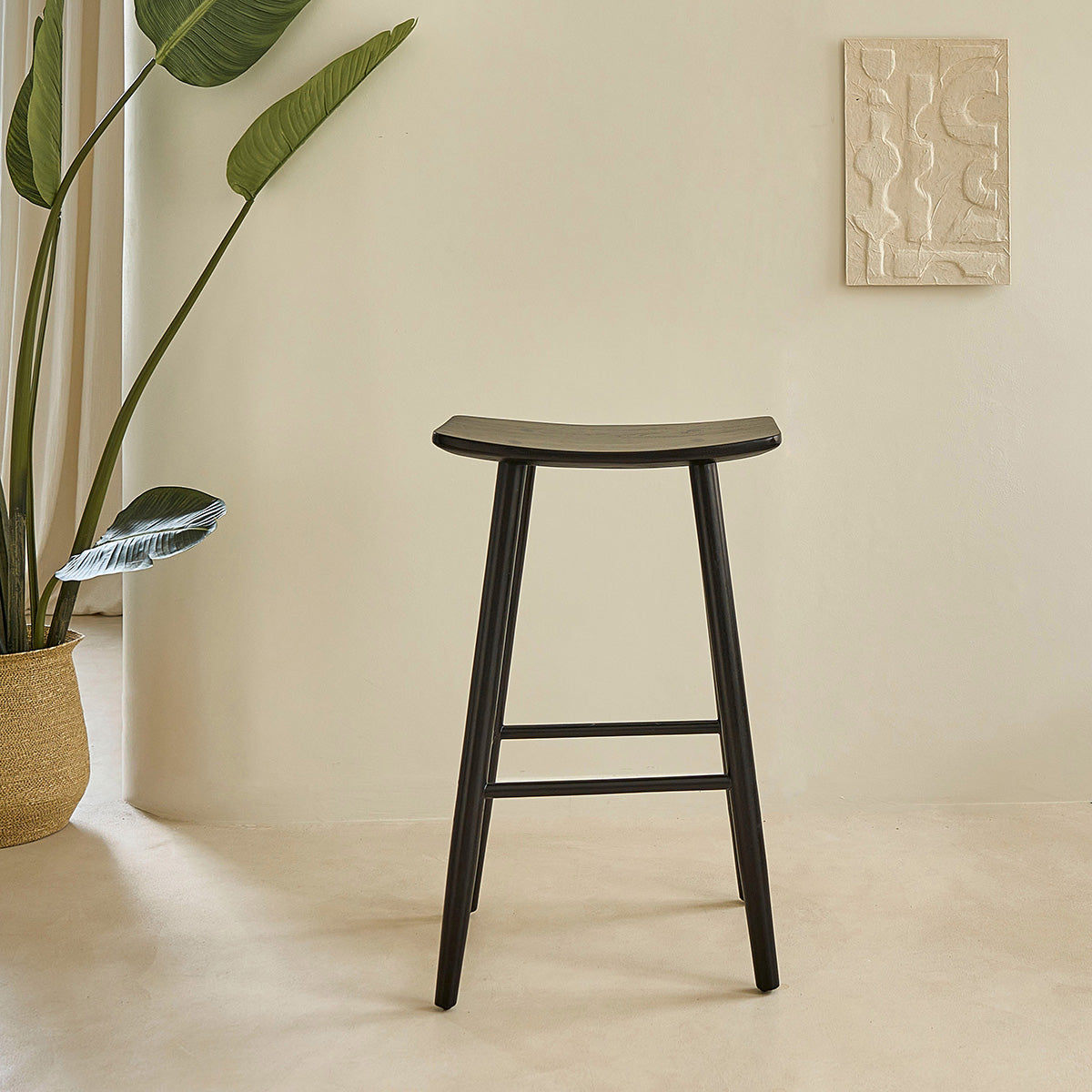 1816B-lot_de_2_tabourets_de_bar_en_teck_massif_noir_75_cm-04.jpg