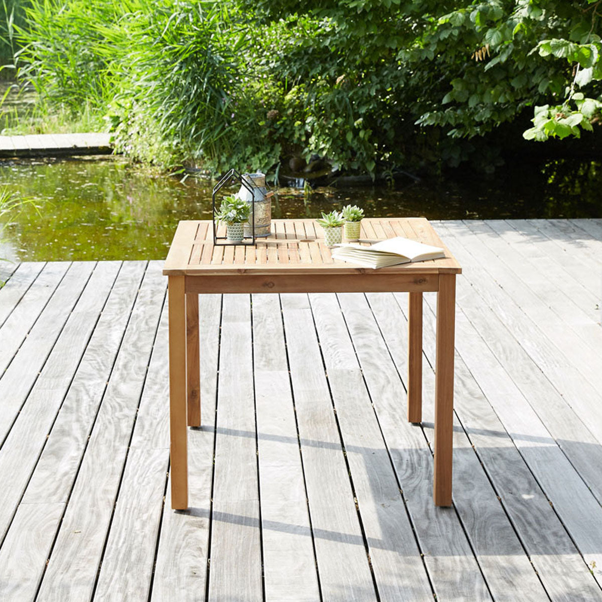 4011-table_de_jardin_en_acacia_massif_fsc_carree_4_pers-01.jpg
