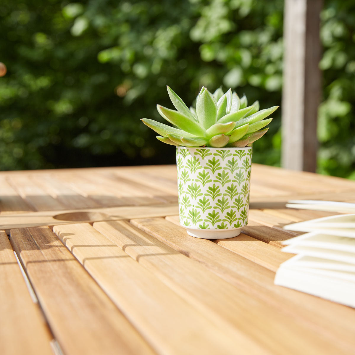 4011-table_de_jardin_en_acacia_massif_fsc_carree_4_pers-05.jpg