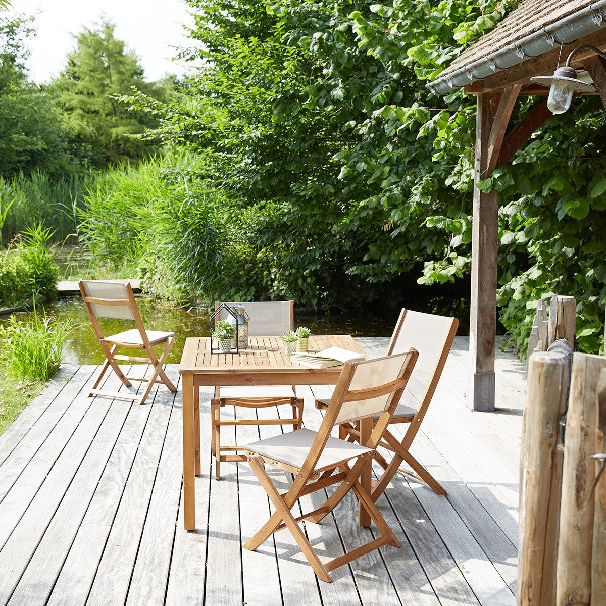 4011-table_de_jardin_en_acacia_massif_fsc_carree_4_pers-06.jpg