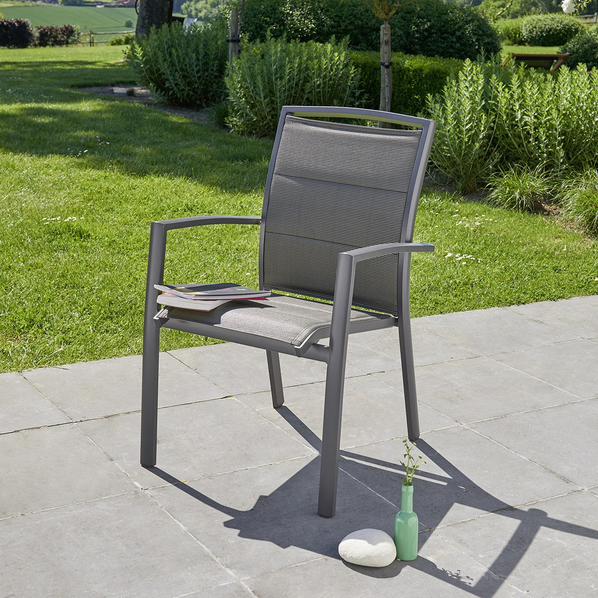 5001-fauteuil_de_jardin_en_aluminium_et_textilene_gris-01.jpg