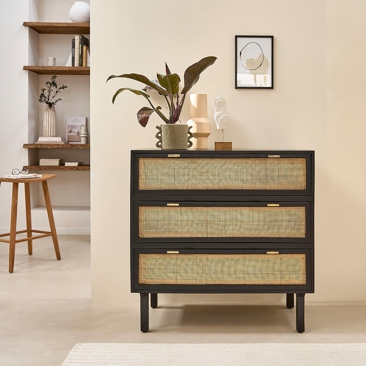 650-commode_en_manguier_massif_et_cannage_noire_90_cm-01.jpg