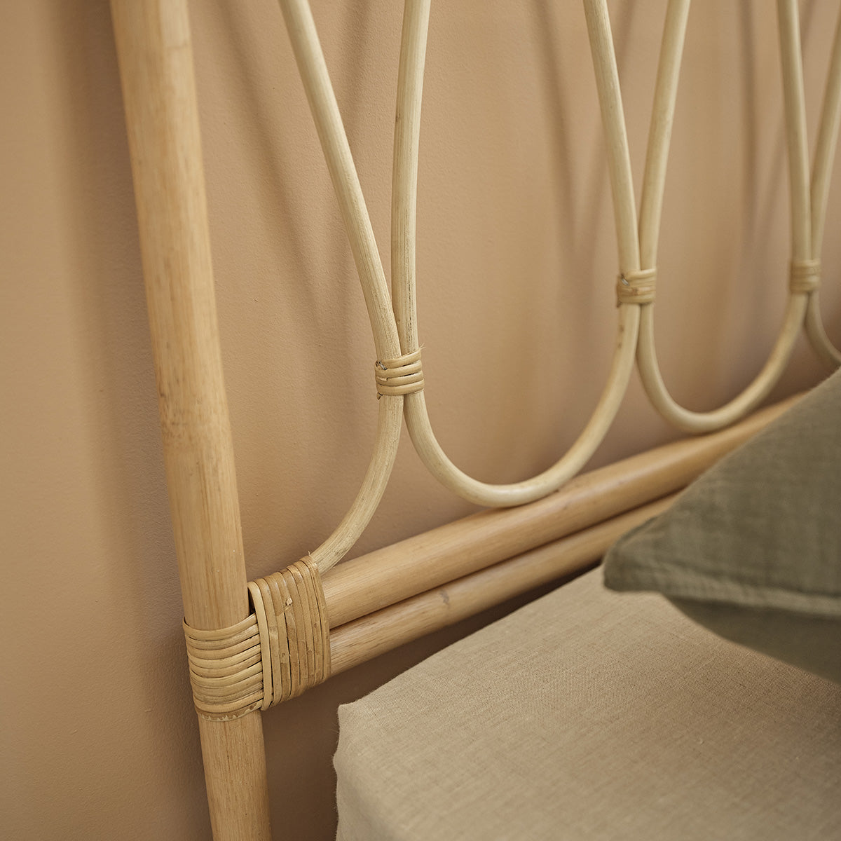 1710-tete_de_lit_enfant_en_rotin_90_cm-05.jpg