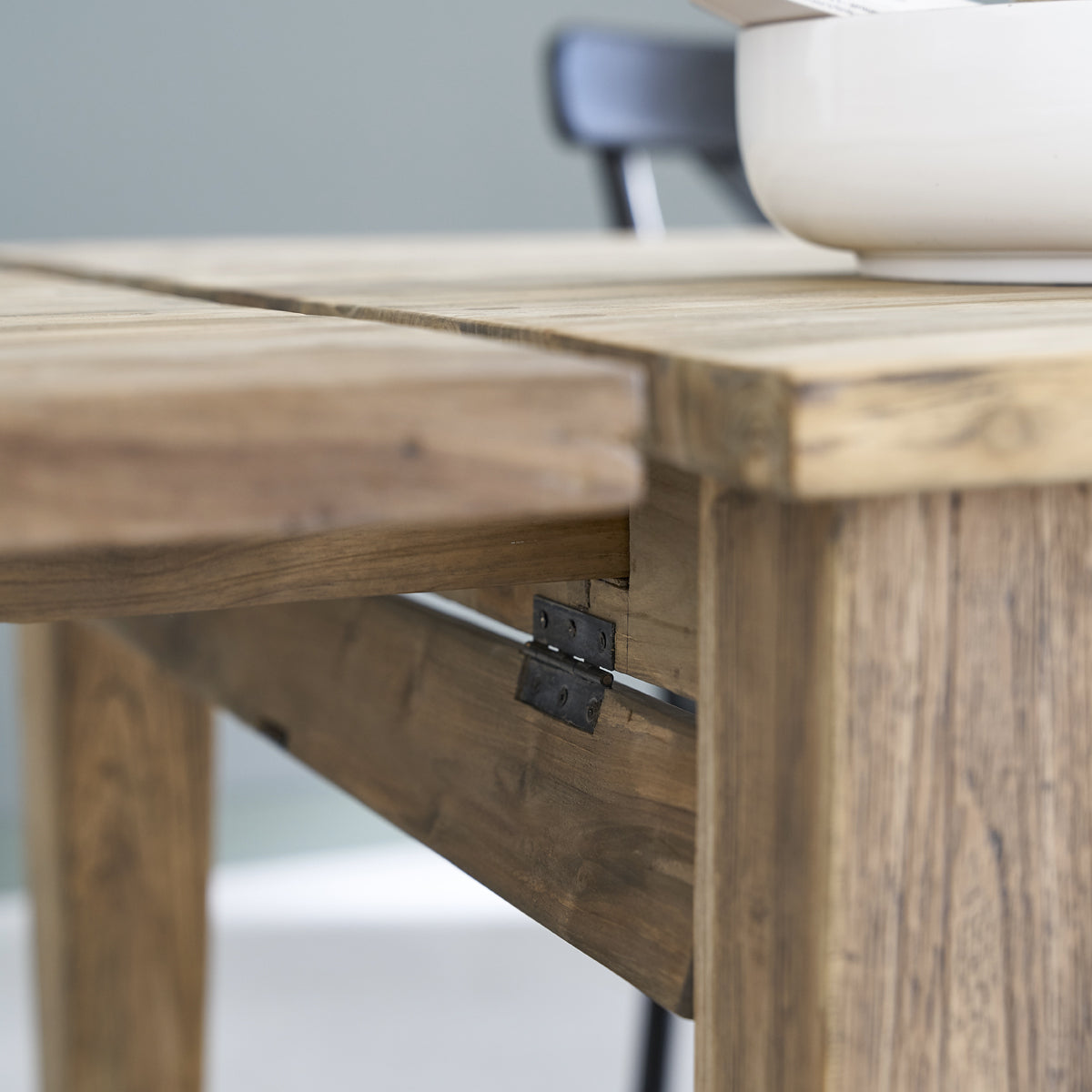 900-table_en_teck_massif_recycle_extensible_14_pers-05.jpg