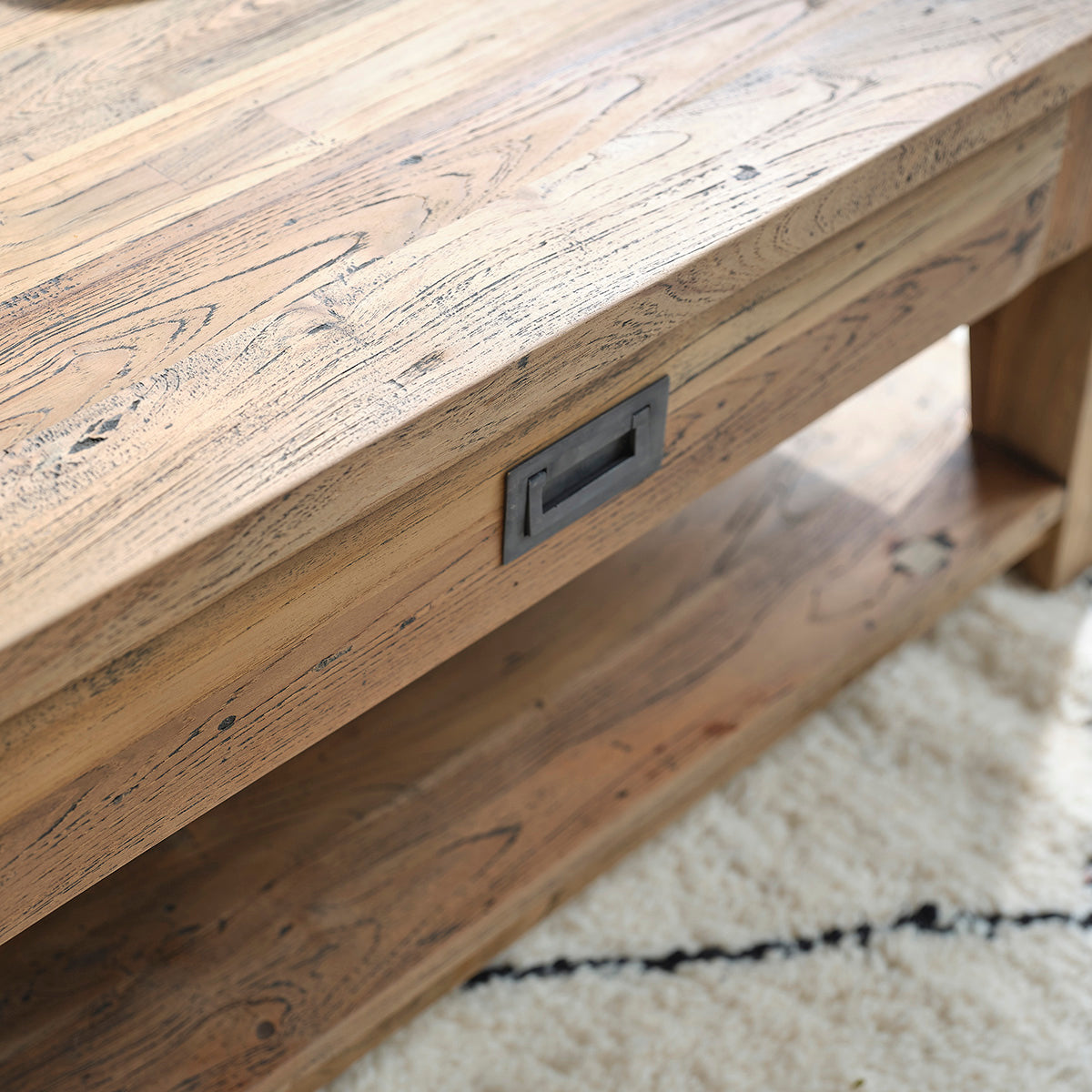923-table_basse_en_teck_massif_recycle_100_cm-04.jpg
