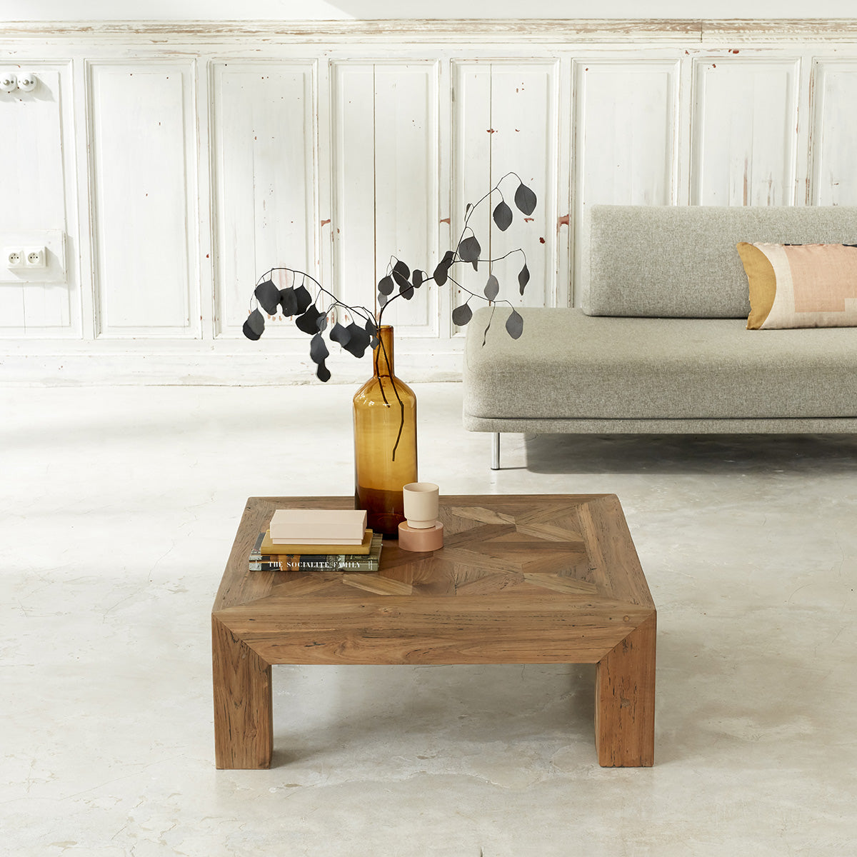 972-table_basse_en_teck_massif_recycle_80_cm-01.jpg
