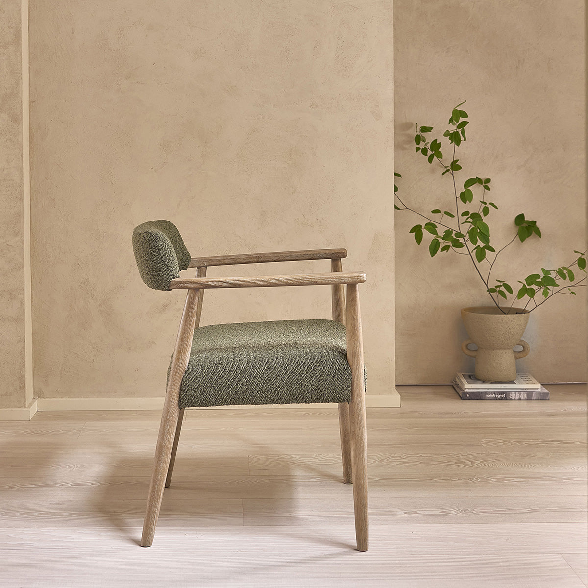 CHA0011-chaise_en_chene_et_tissu_bouclette_kaki-03.jpg