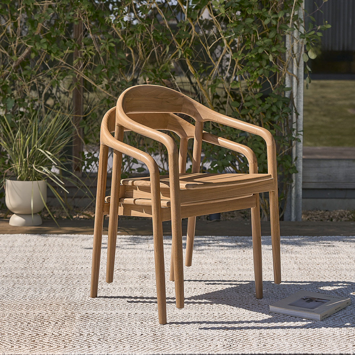FDJ0002-fauteuil_de_jardin_en_teck_massif_avec_coussin_grege-08.jpg