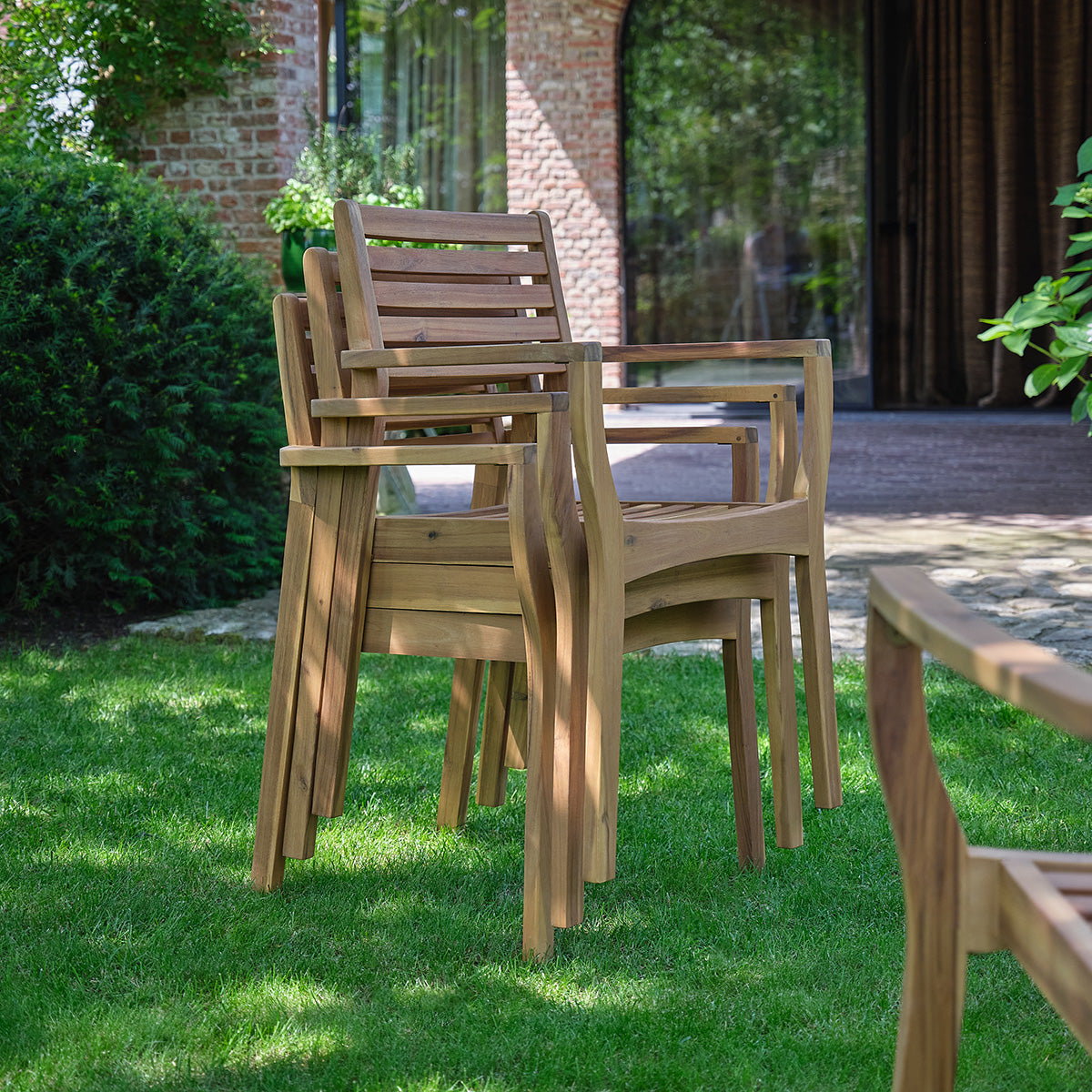 FDJ0017-fauteuil_de_jardin_en_acacia_massif_huile_lot_de_4-06.jpg