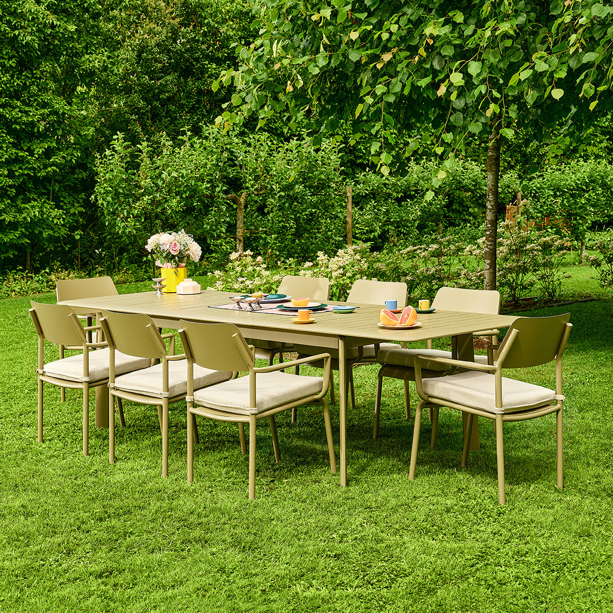 SDJ0015-salon_de_jardin_en_aluminium_extensible_kaki_clair_6_10_pers-03.jpg
