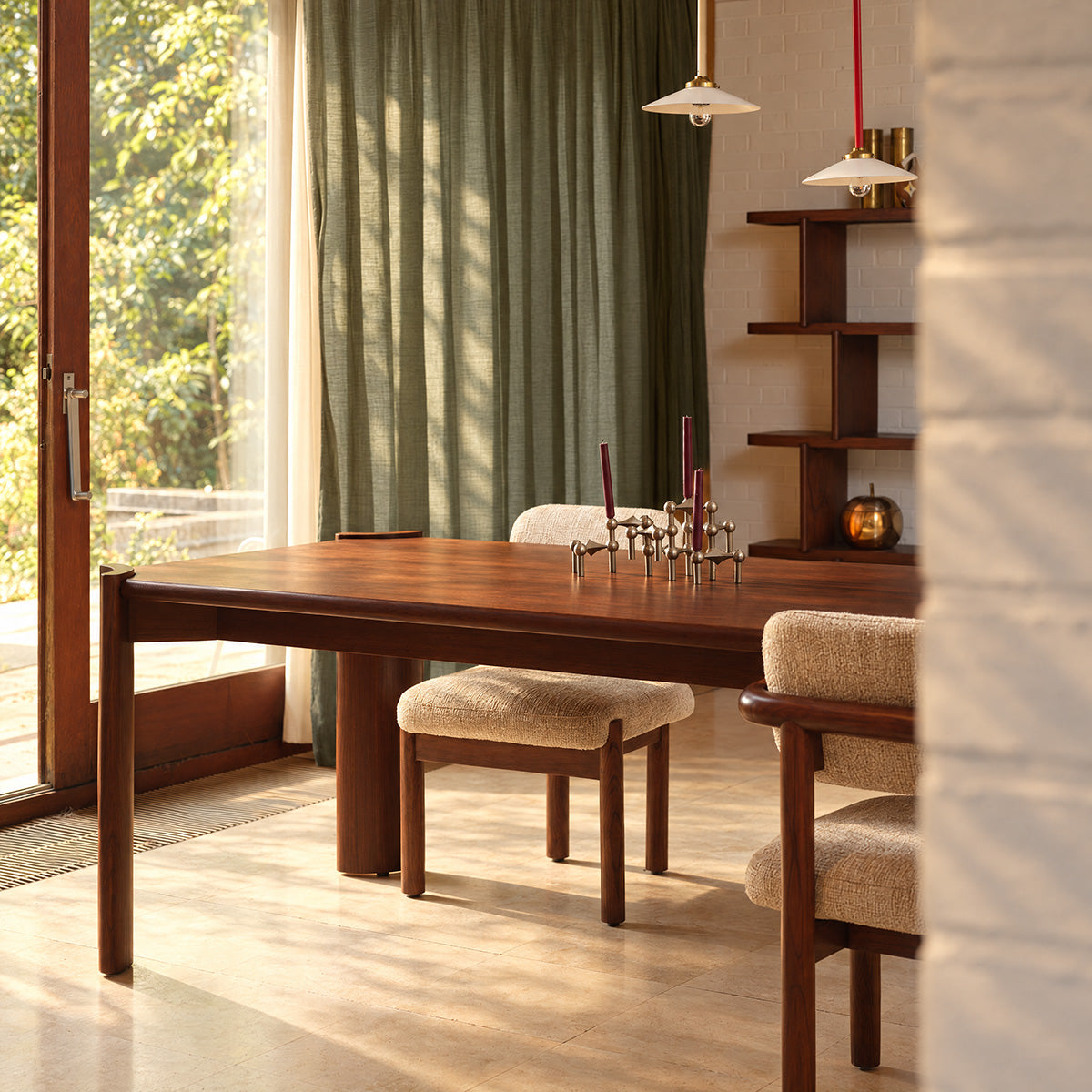 TAB0005-table_en_mindi_8_pers-04.jpg