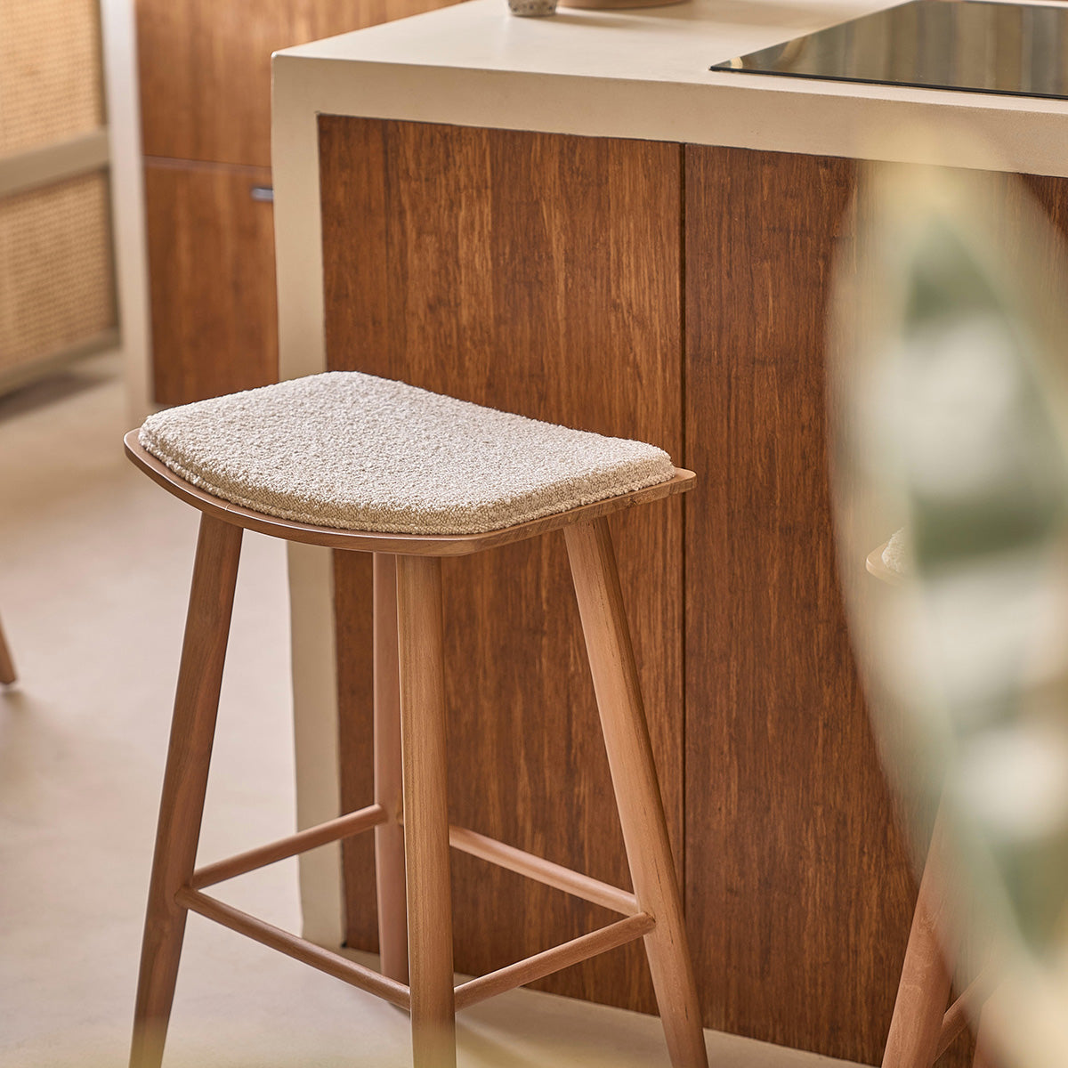TCB0003-tabouret_de_bar_en_teck_massif_assise_bouclette_75_cm-07.jpg