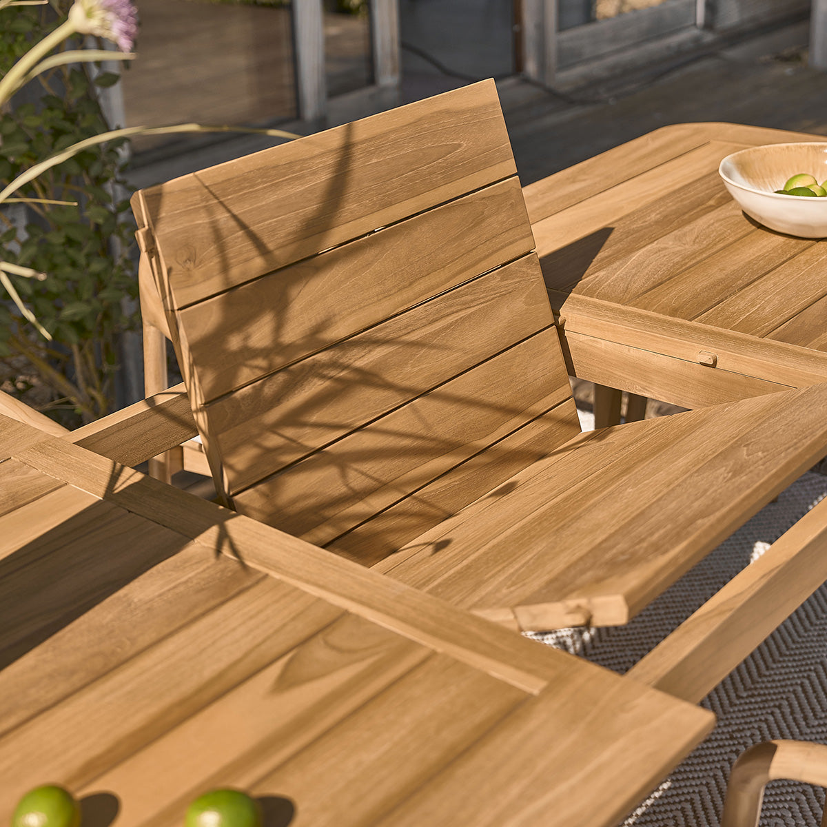 TDJ0001-table_de_jardin_extensible_en_teck_massif_6_8_pers-04.jpg