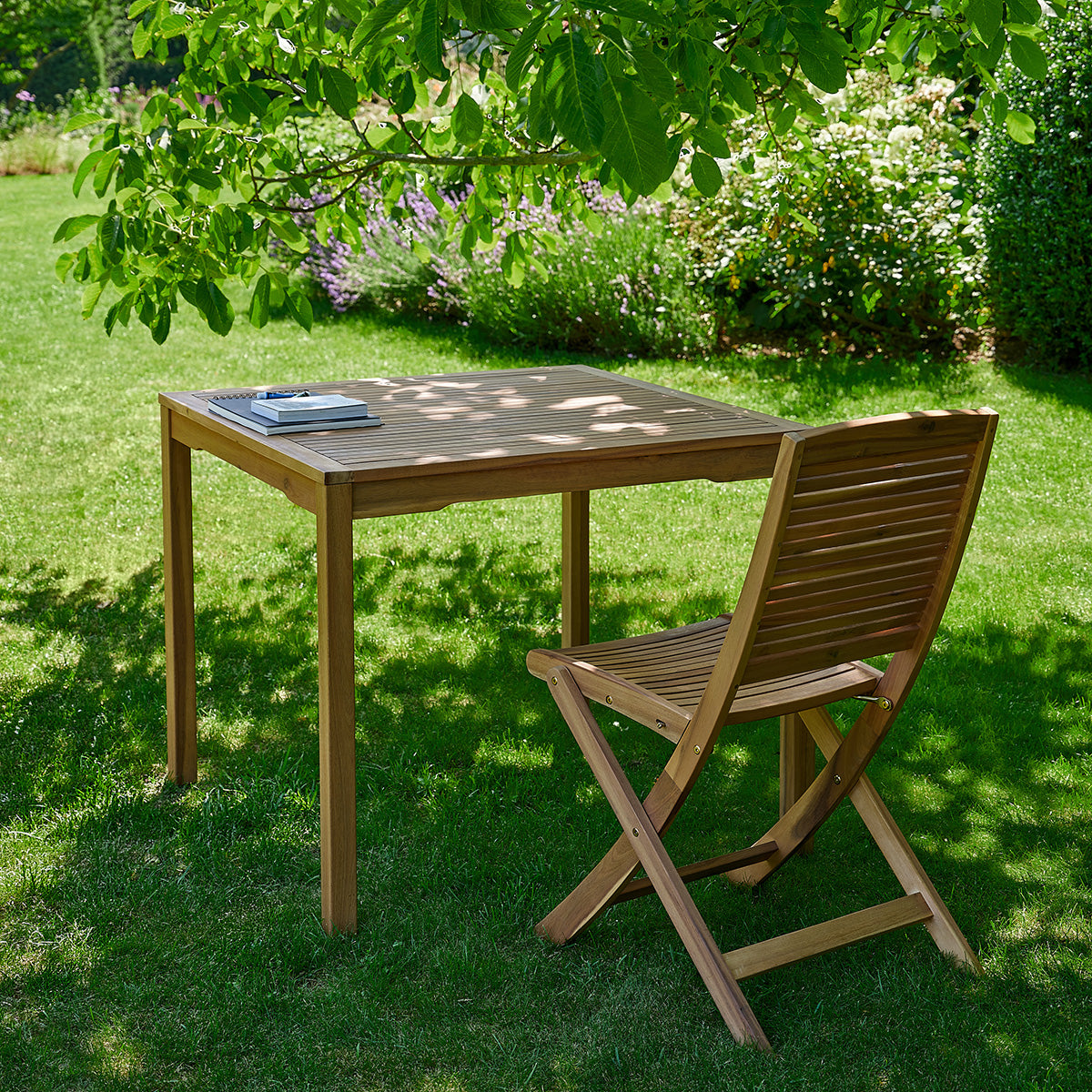 TDJ0007-table_de_jardin_en_acacia_massif_huile_90_cm-03.jpg