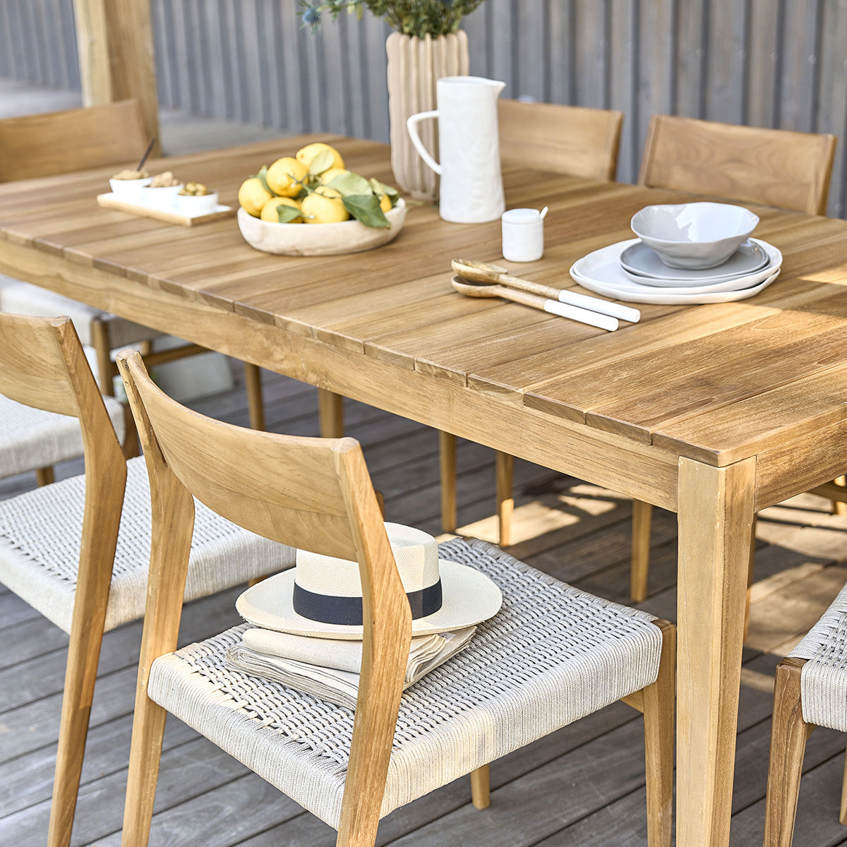 Top 5 de nos meubles de jardin en teck massif