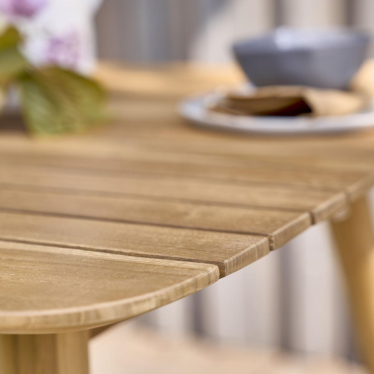 APRIL - Salon de jardin en teck massif 2/4 pers.