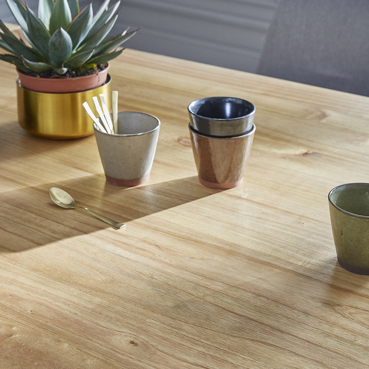 TILO - Table en mindi massif 8 pers.