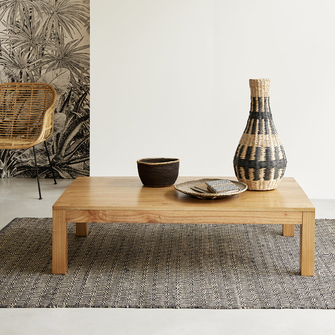 TILO - Couchtisch aus massivem Mindi-Holz 140 cm 
