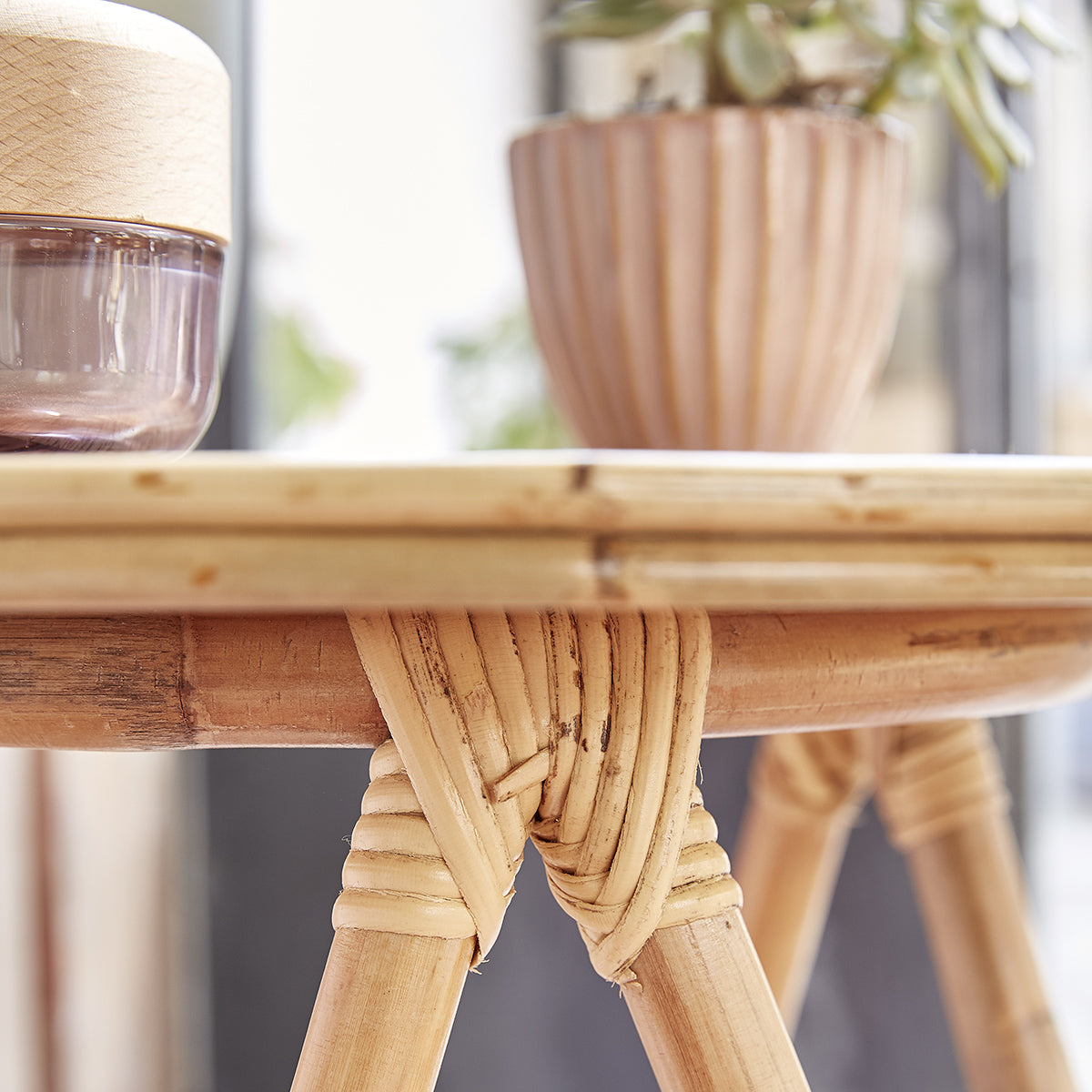 PAOLA - Couchtisch aus natürlichem Rattan