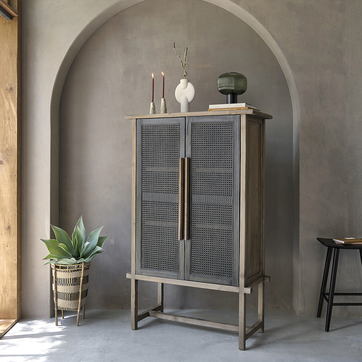 JUNKO - Schrank aus recyceltem Massivholz 