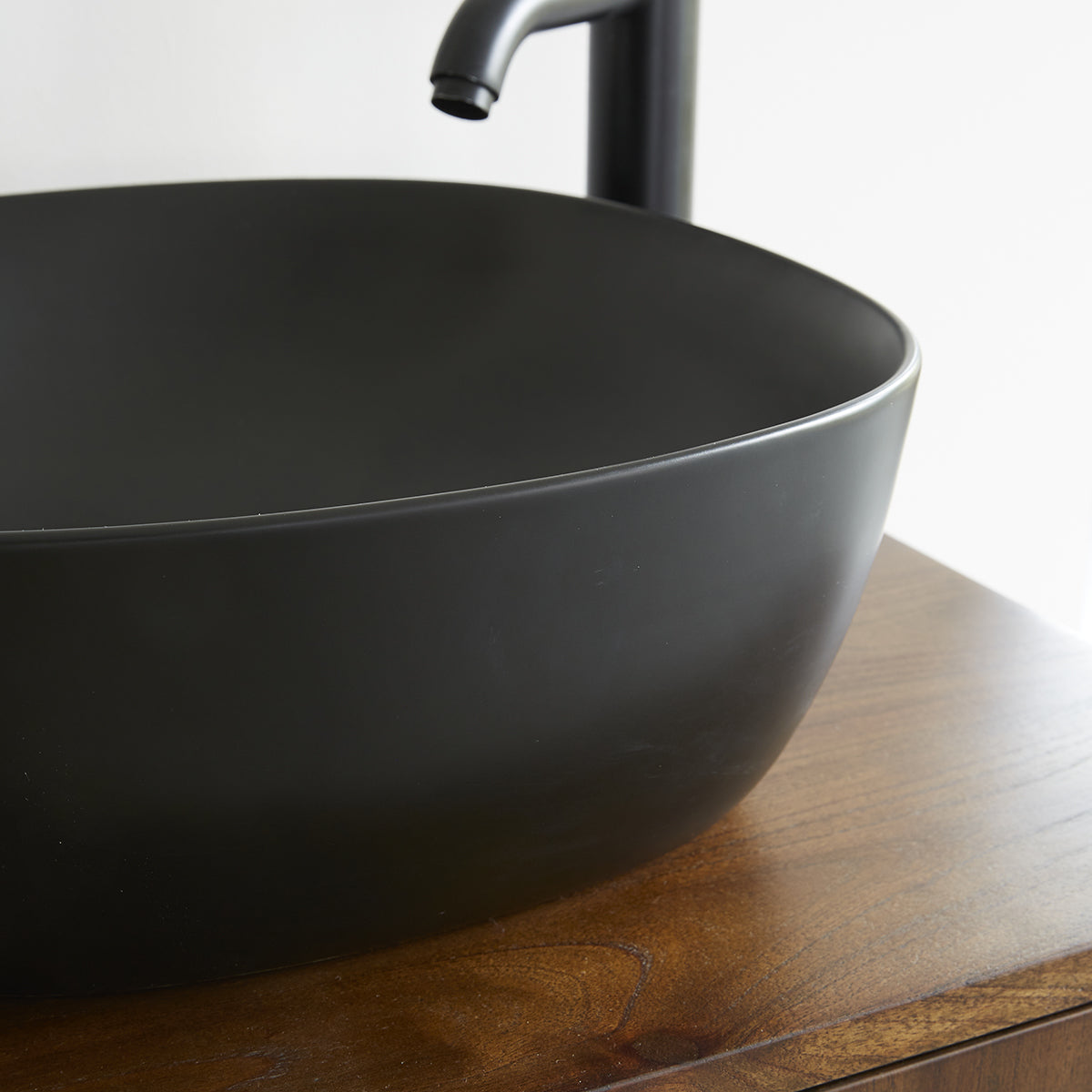 1635-vasque_en_ceramique_noire_o41_cm-04.jpg