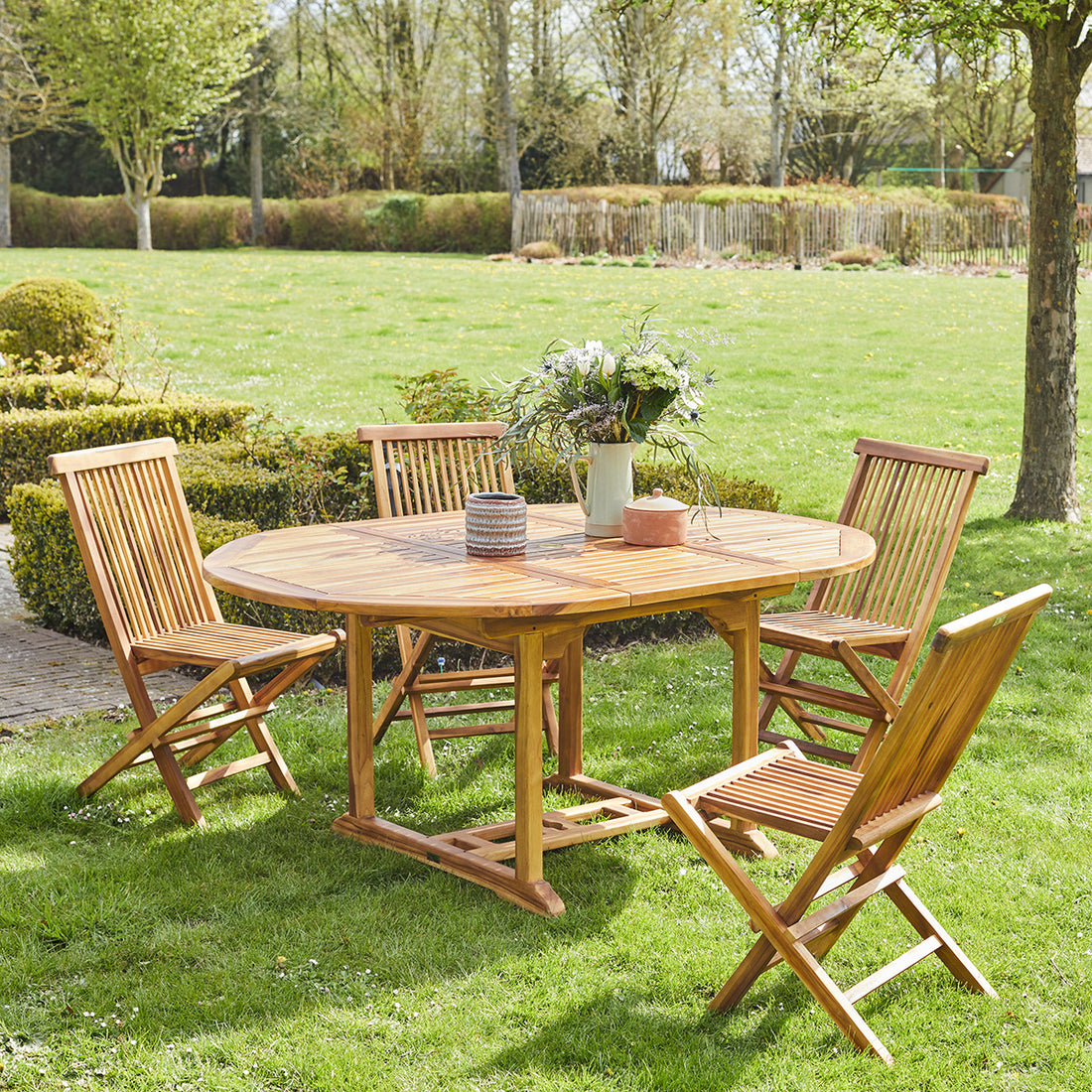 BALI - Ausziehbare Gartenmöbel massiv geöltem Teakholz 4/8 Sitze 