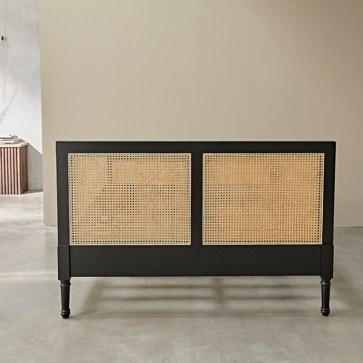 SOHO - Bett aus Rohrgeflecht und Massivholz 160 cm