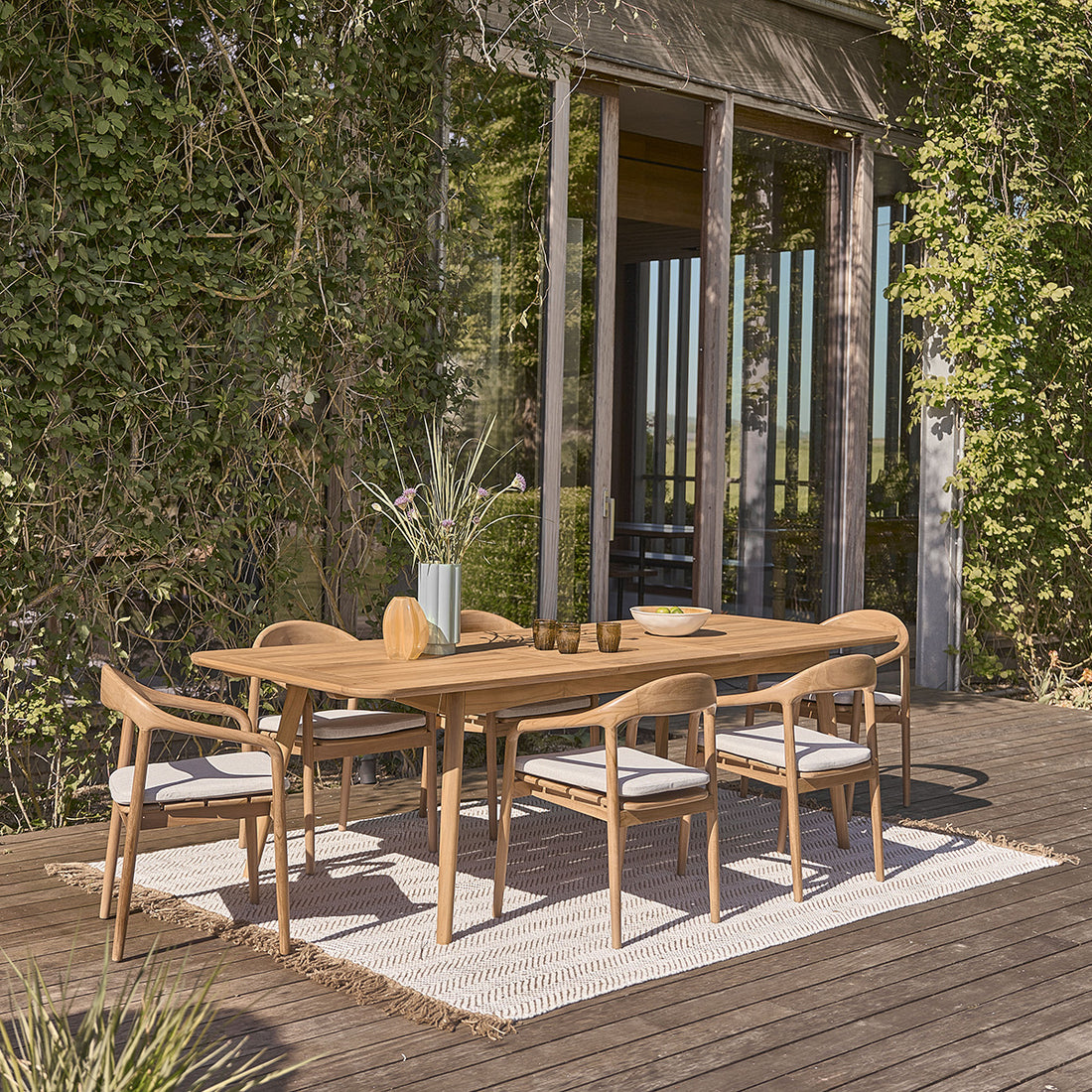 AMBRE - Ausziehbare Gartenmöbel aus massivem Teakholz für 6/8 Pers.