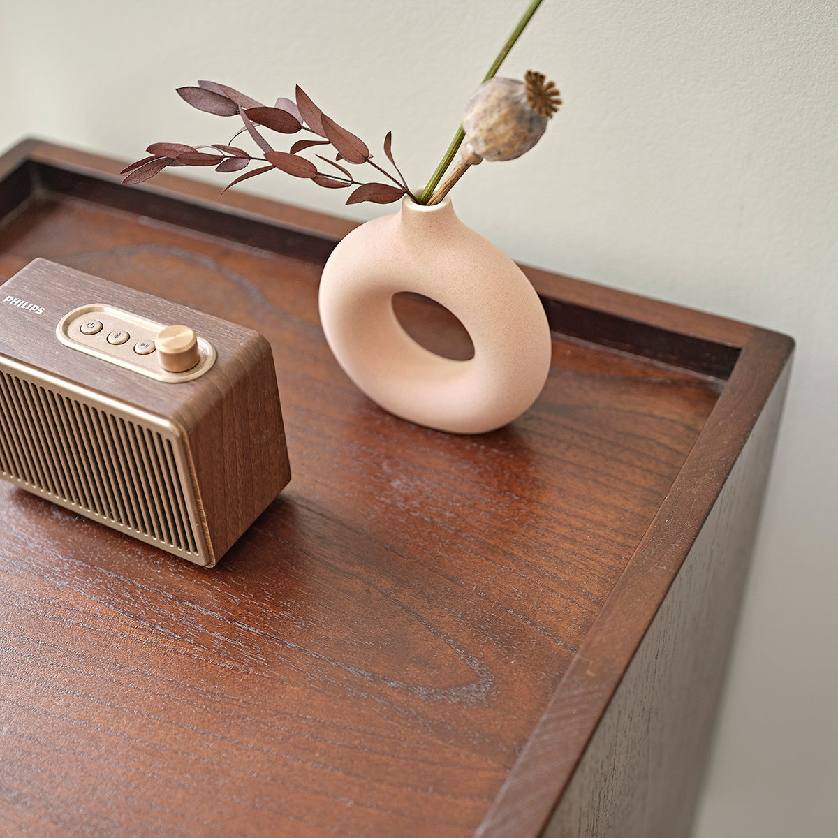 VINTAGE - Nachttisch aus massivem Mindi mit Walnuss-Finish 40 cm