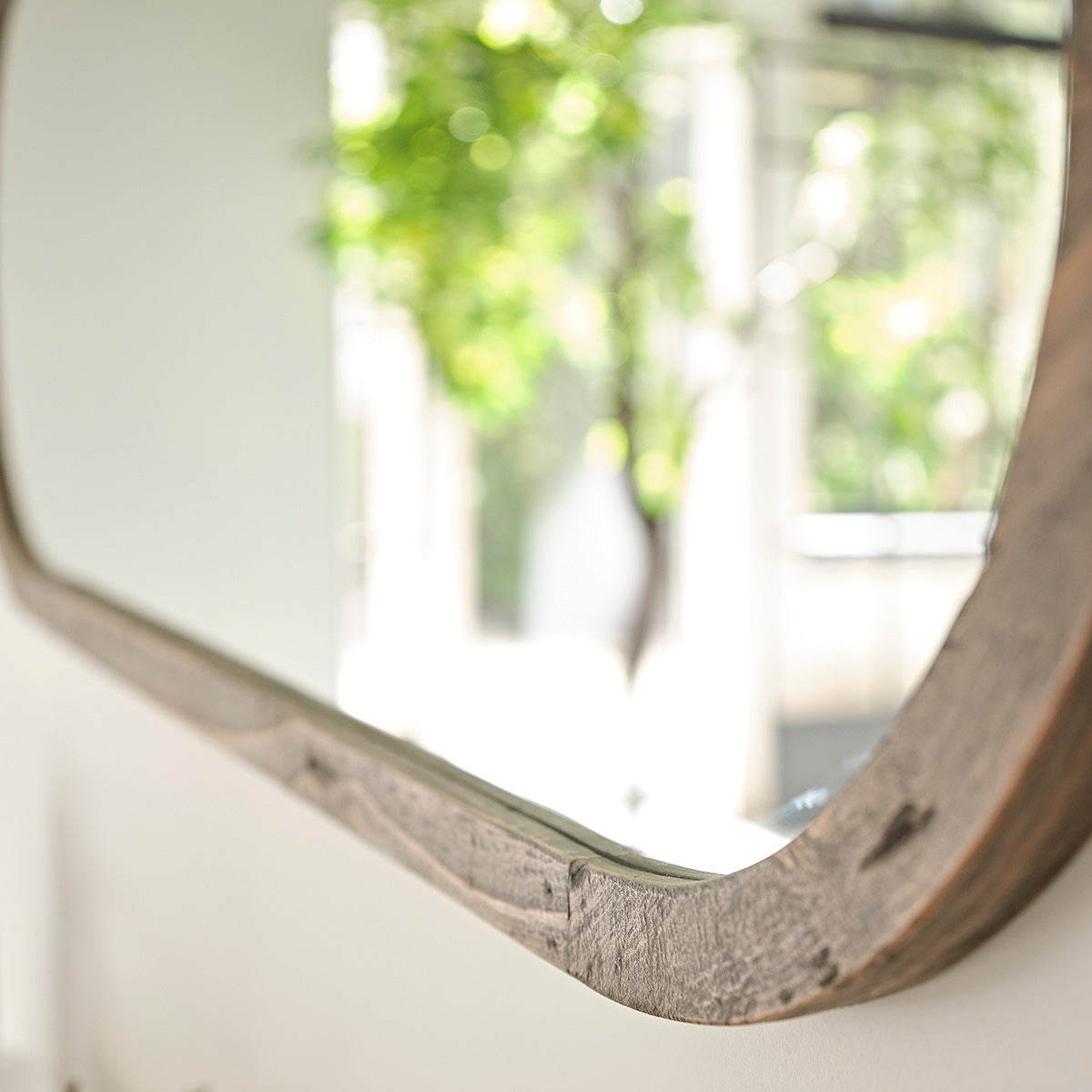 SEZANNE - Spiegel aus massivem recyceltem Holz oval 140x50 cm