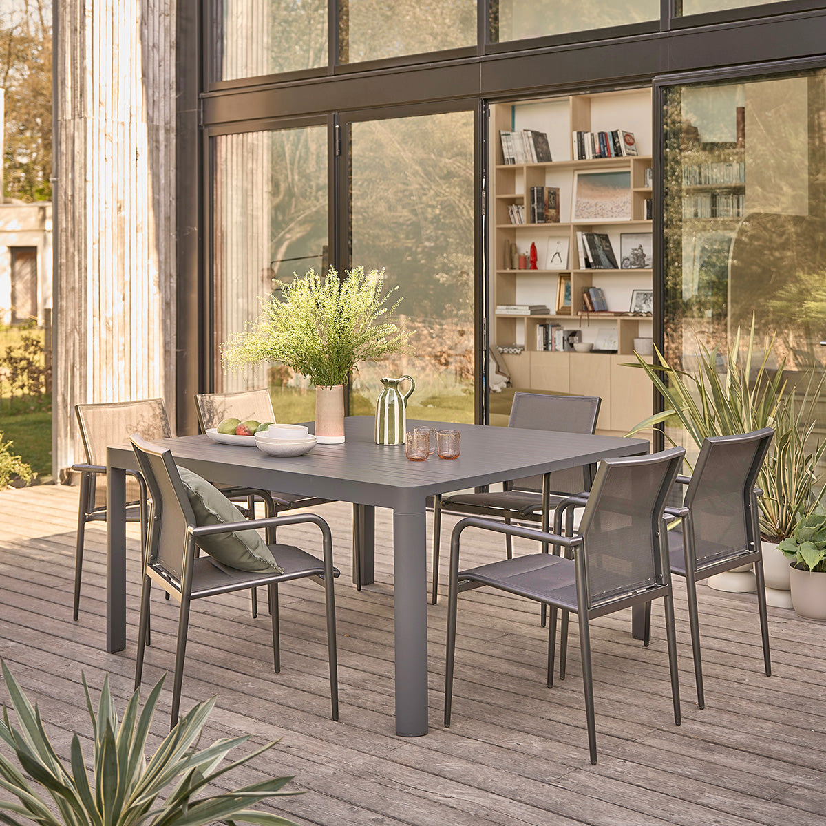 LAGON - Sessel aus Aluminium und grauem Textilene (Set von 2)