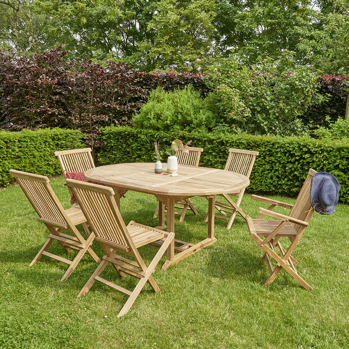 MIDLAND - Ausziehbare Gartenlounge aus Teakholz 6/8 Sitzplätze