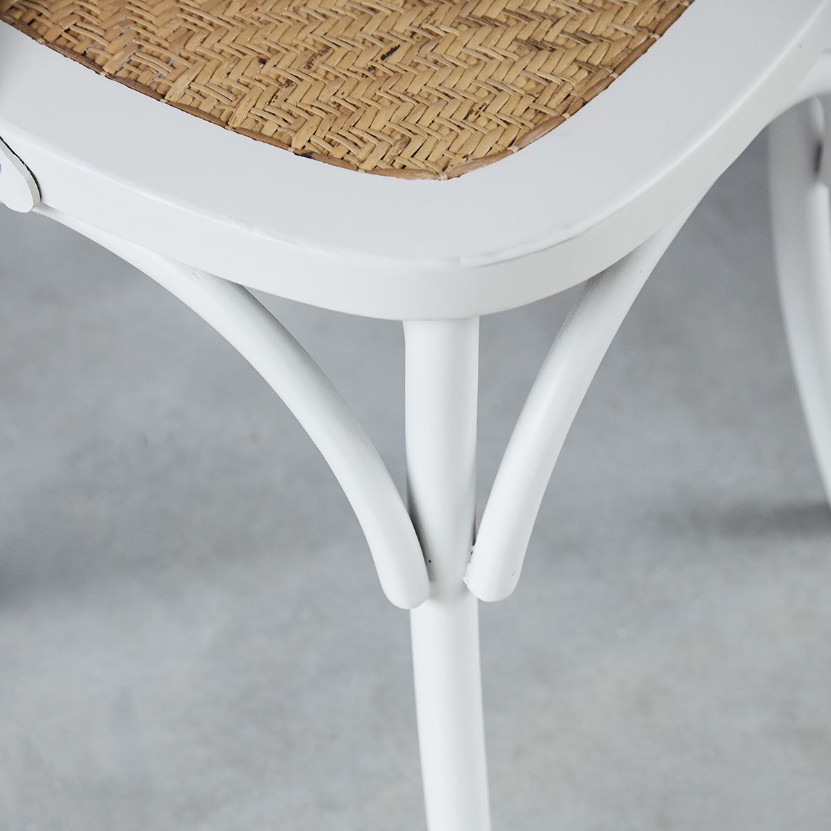 LONDRES - Bistrostuhl aus massivem Mahagoni und Rattan weiß