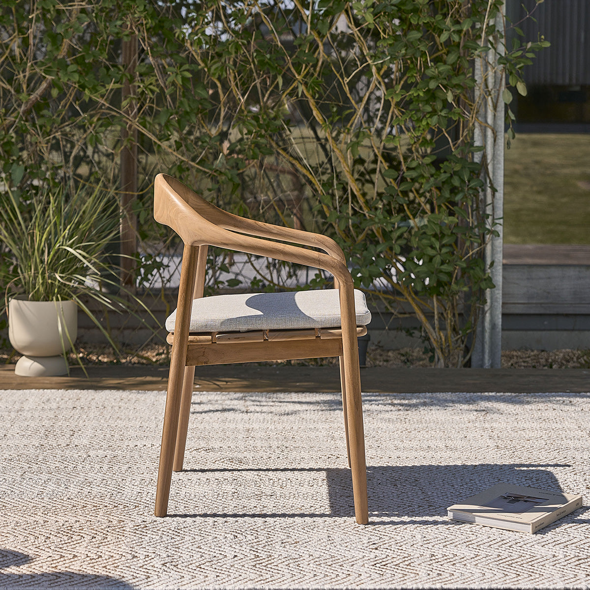 AMBRE - Fauteuil de jardin en teck massif (lot de 2)