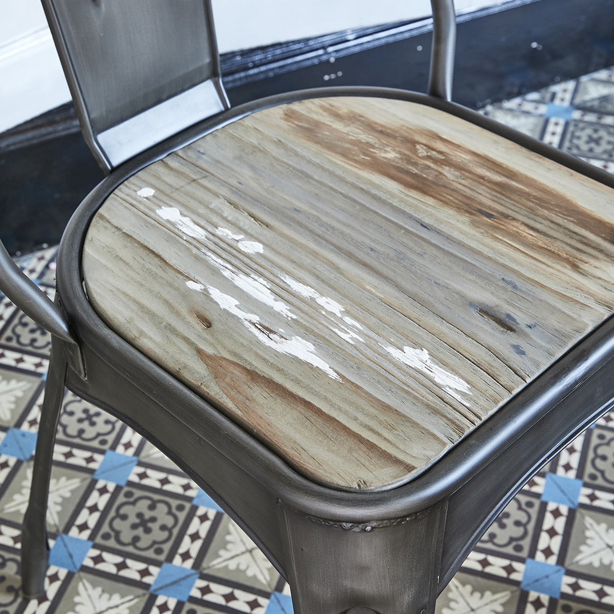 INDUS - Stuhl aus massivem recyceltem Holz und Metall