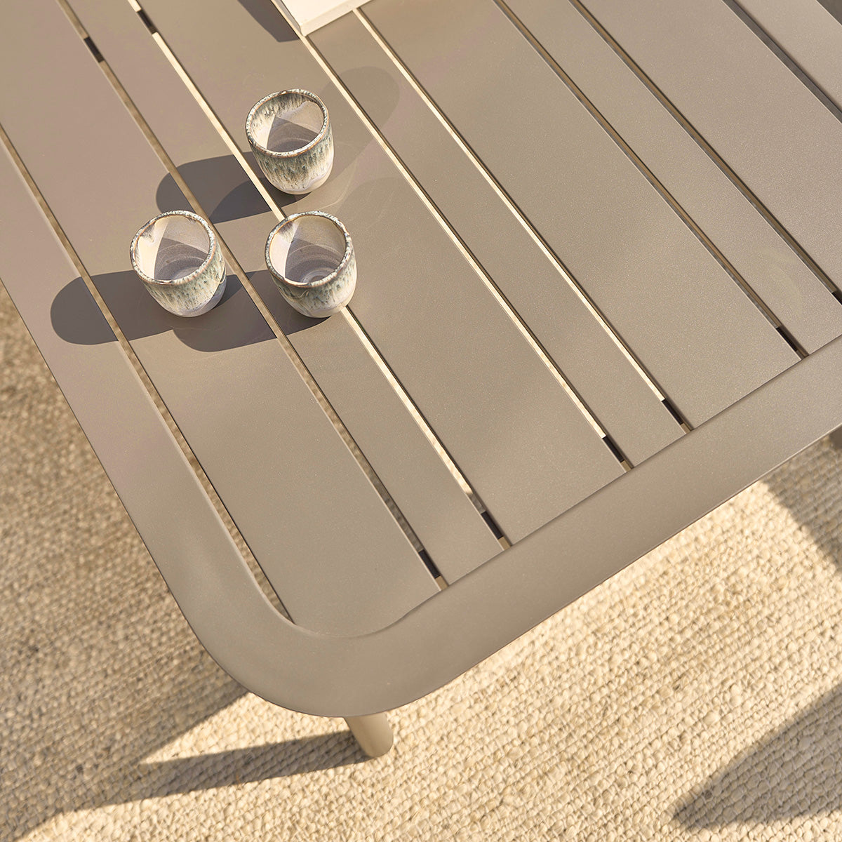 ALVAR - Gartenmöbel aus Aluminium