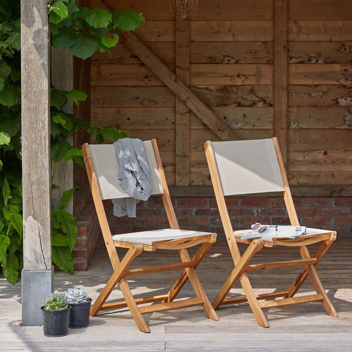 HANOÏ - Gartenstuhl aus massiver Akazie FSC ( 2er Set) 