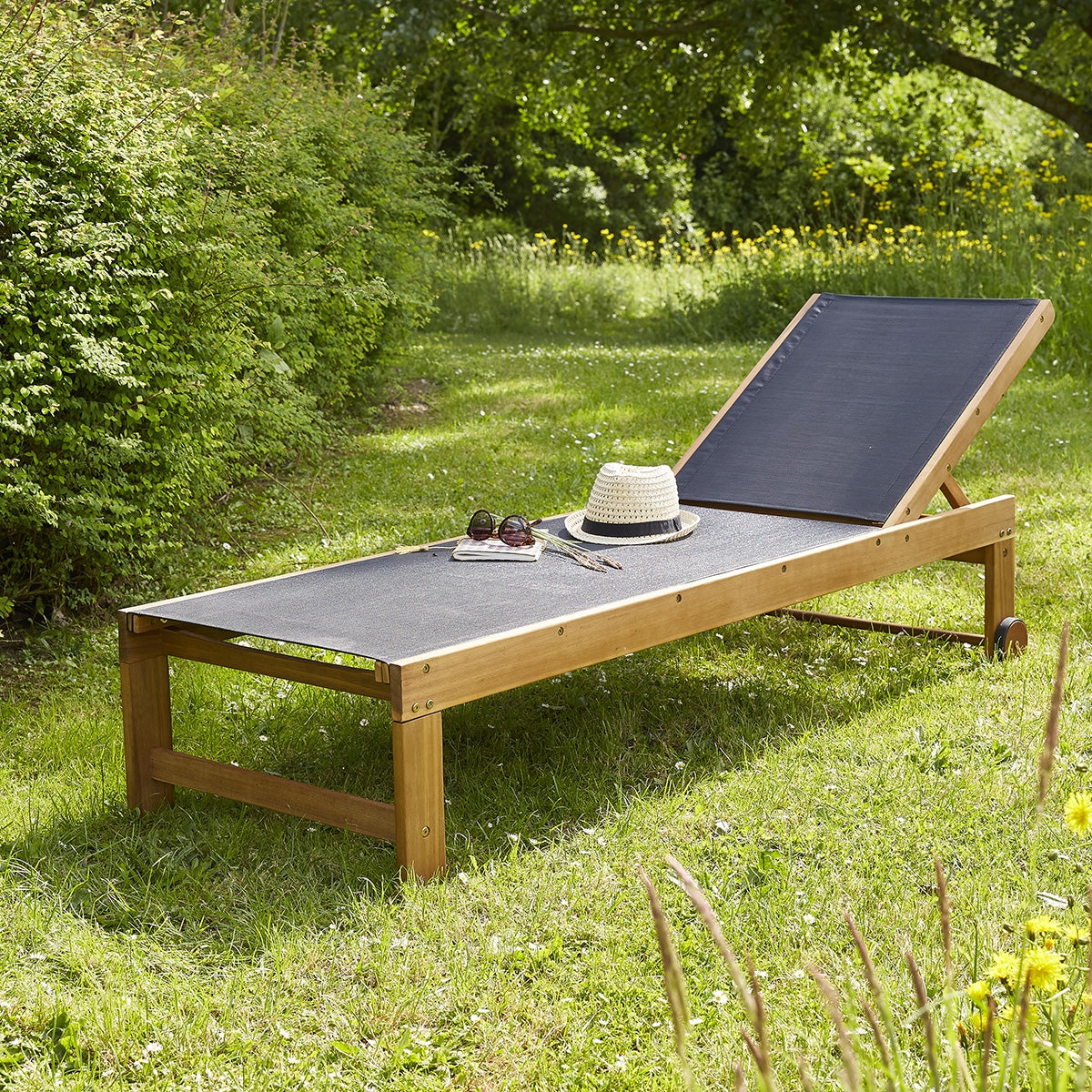 4009-bain_de_soleil_en_acacia_massif_fsc_et_textilene_noir-01.jpg