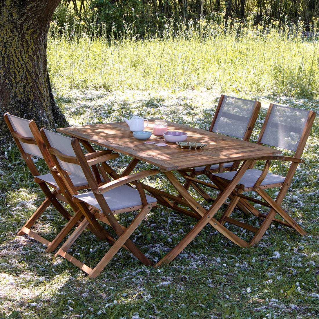HANOÏ - Gartenmöbel aus FSC-Akazienholz und grauem Textilene 4  Sitzplätze 