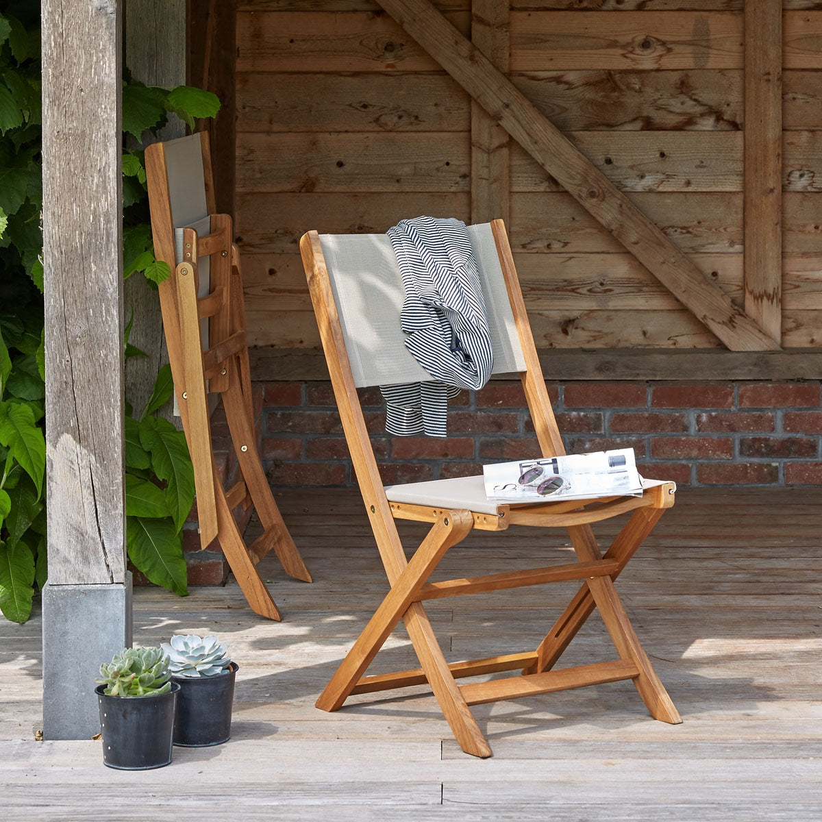HANOÏ - Gartenlounge aus FSC-Akazienholz und grauem Textilene 6/8 Pers. 
