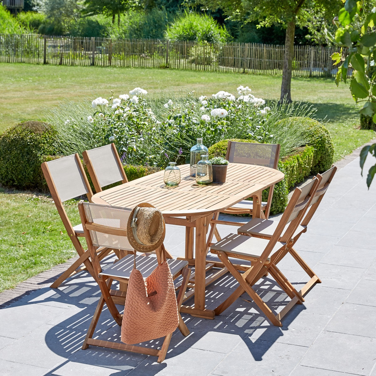 HANOÏ - Gartenlounge aus FSC-Akazienholz und grauem Textilene 6/8 Pers. 