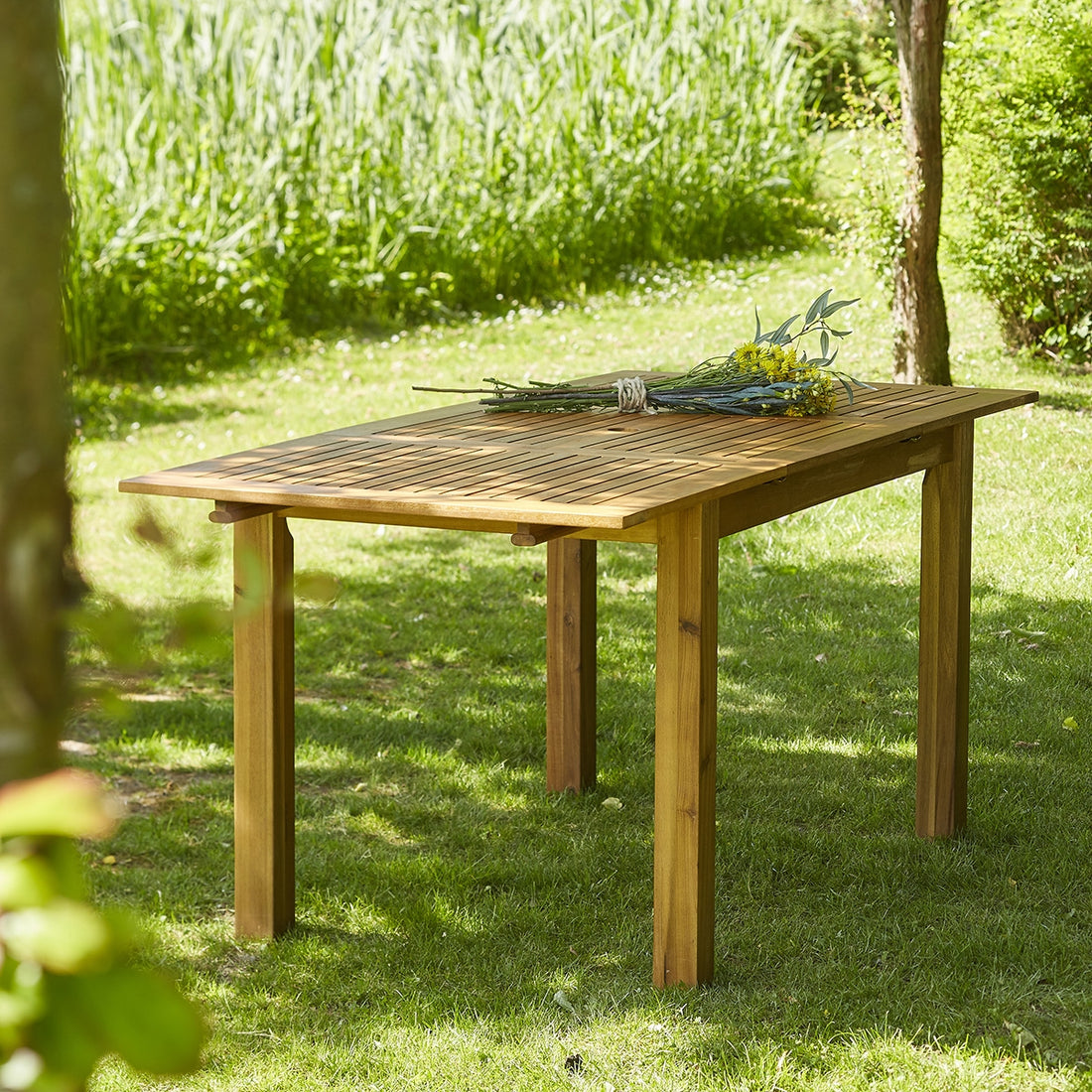 HANOÏ - Ausziehbarer Gartentisch aus Akazienholz 6 Sitzplätze 