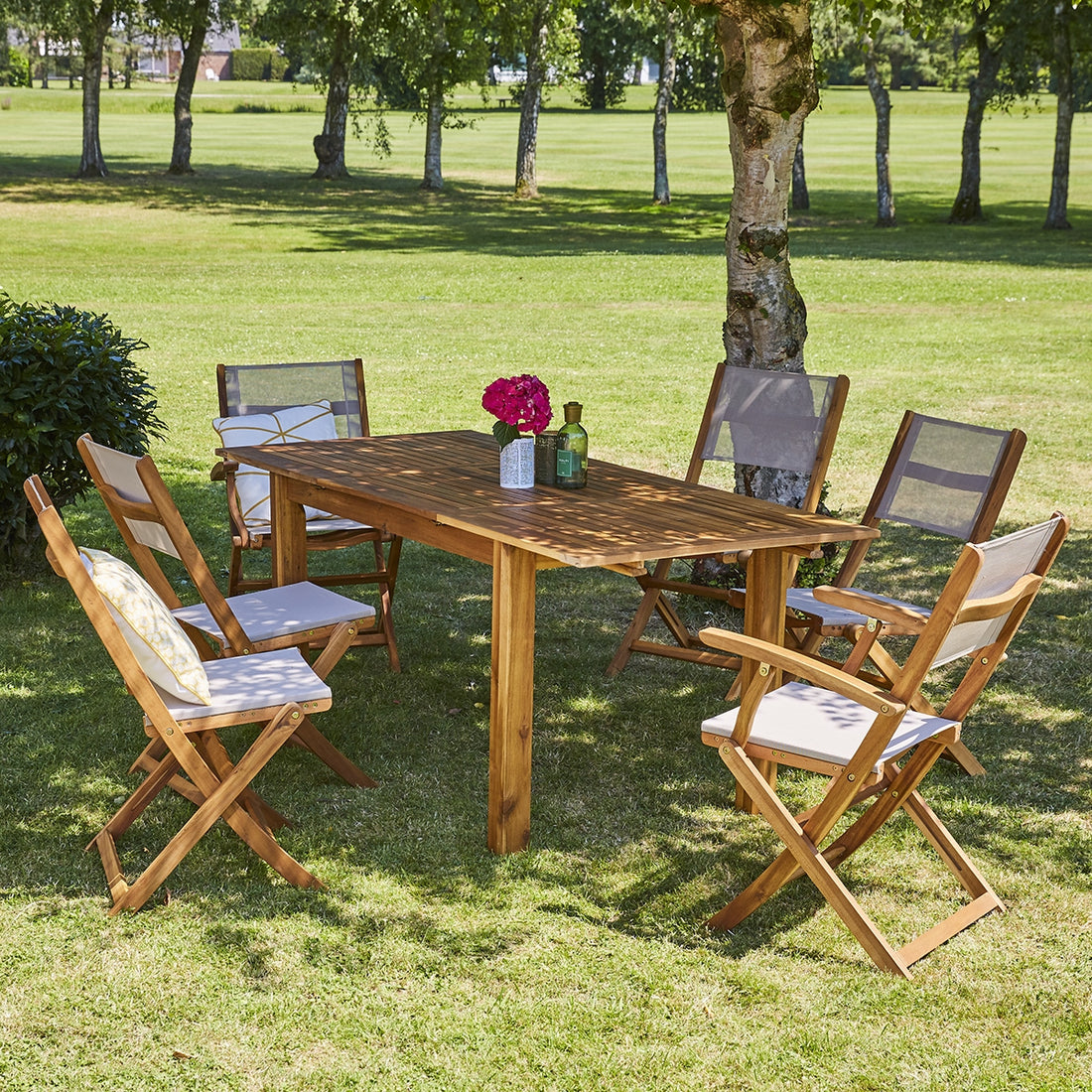 HANOÏ - Ausziehbarer Gartensitzgruppe aus Akazienholz 6 Sitzplätze 